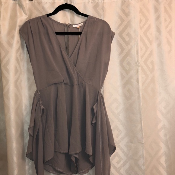 NWT Gray romper - Picture 2 of 2